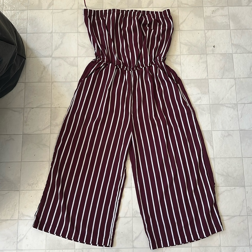 Strapless (tube), stripped jumpsuit